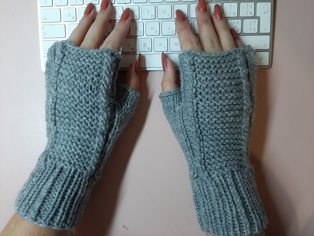 Митенки- перчатки без пальцев  ручная работа