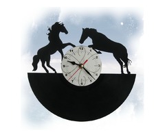 часы лошадки