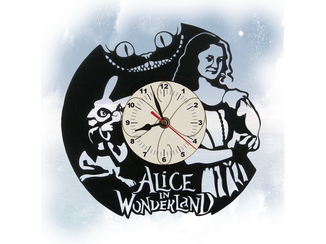 часы Алиса в стране чудес
