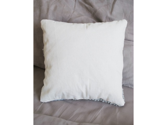 Вышитая Декоративная подушка / ковровая вышивка / серая подушка