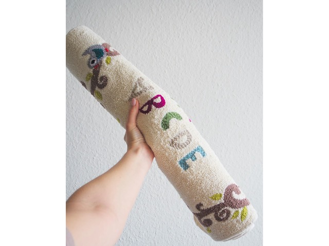 Детский коврик с обьемным алфавитом (ковровая вышивка)