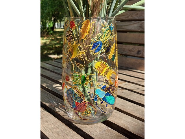 Стеклянная ваза "Rainbow's Bugs",в технике витражная роспись,ручная работа