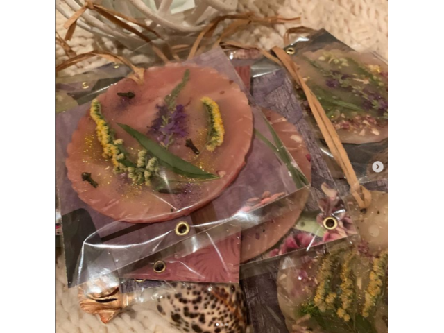 Флорентийское саше ручной работы с аромаслами, украшенное сухоцветами