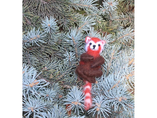 Брошь Красная Панда валяная из шерсти войлочная игрушка сувенир подарок украшение