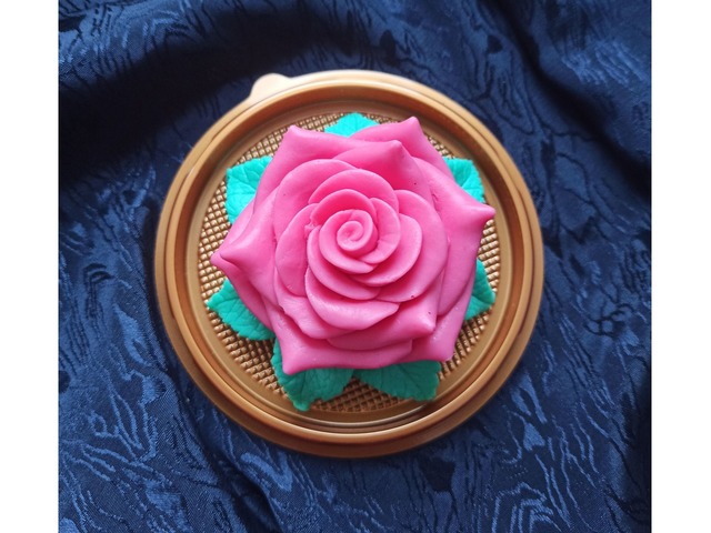 Сувенирное мыло Роза в куполе