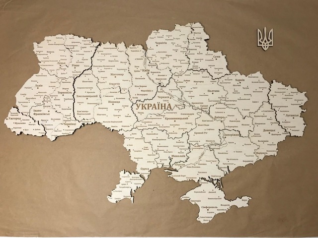 Дерев`яна карта України 3D 105х70 см