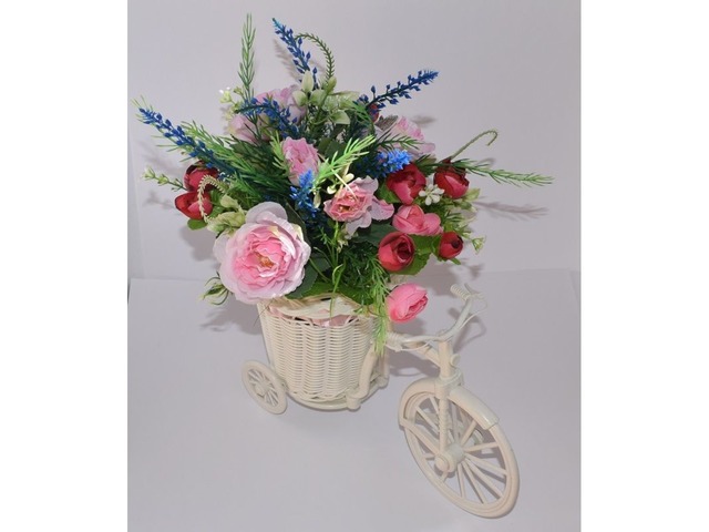 ПРОДАНО Квіткова композиція "Квітковий велосипед". Подарунок. Квіти. Декор