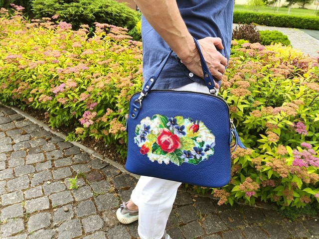 Зроблено в україні,сумка з вишивкою, вишита сумка,шкіряна сумка,синя сумка