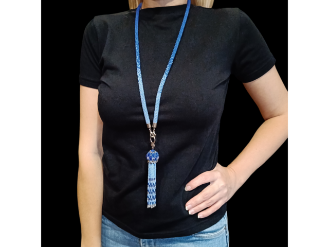 Довге намисто з китечкою