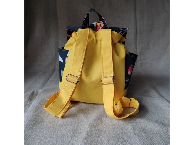 Рюкзак жовтий з лисичками