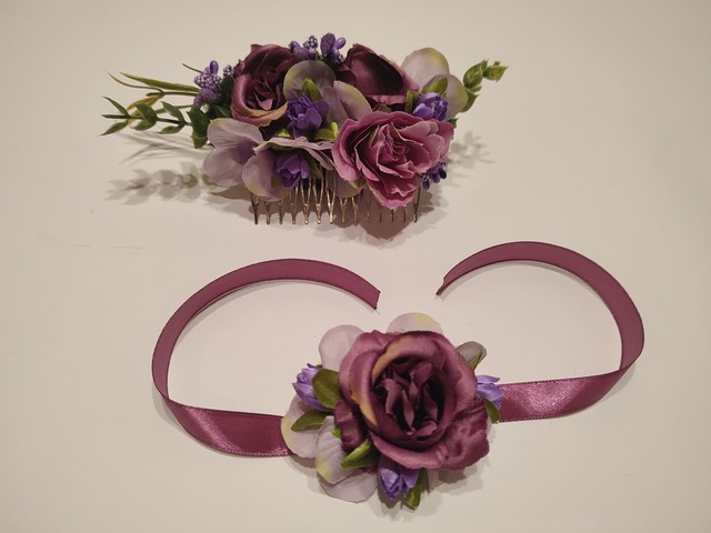 Комплект прикрас з фіолетовими квітами, гребінець для волосся з фіолетовими квітами, браслет на руку