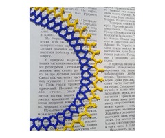 Патріотична силянка в синьо-жовтих кольорах з бісеру
