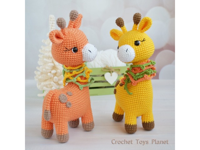 Жираф іграшка ручної роботи