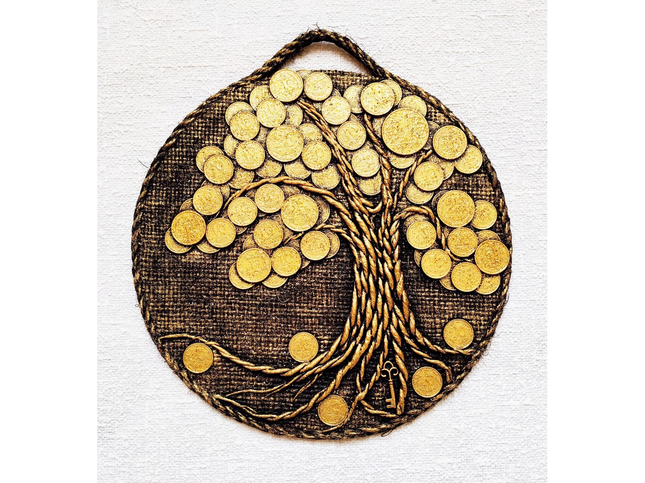 Декоративное панно из дерева 
