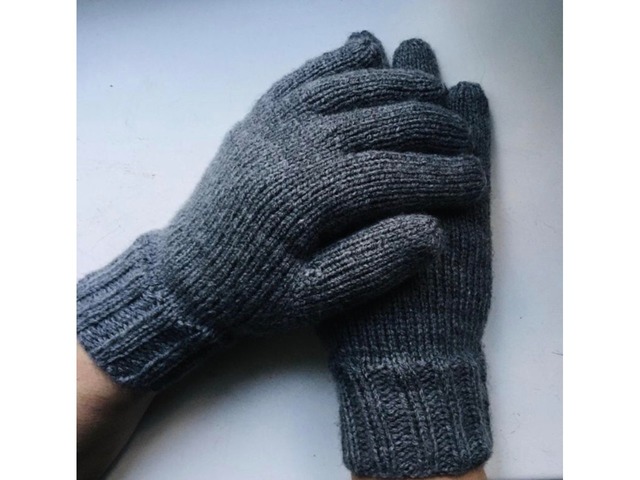 Вязаные перчатки для мужчин