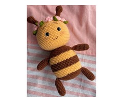 Мила бджілка