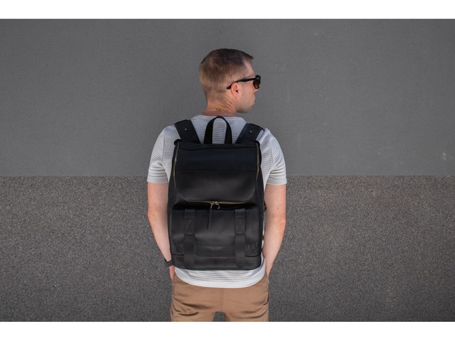 Чорний рюкзак Каліфорнія з вінтажної шкіри, Шкіряний рюкзак для подорожей та ноутбука 15 дюймів