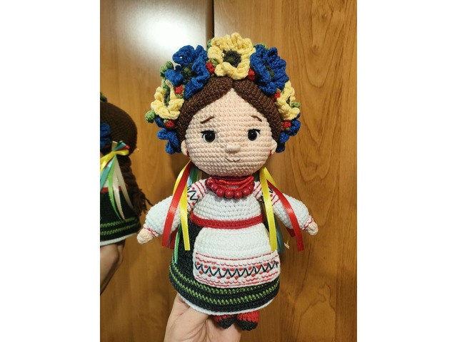 Лялька Україночка гачком