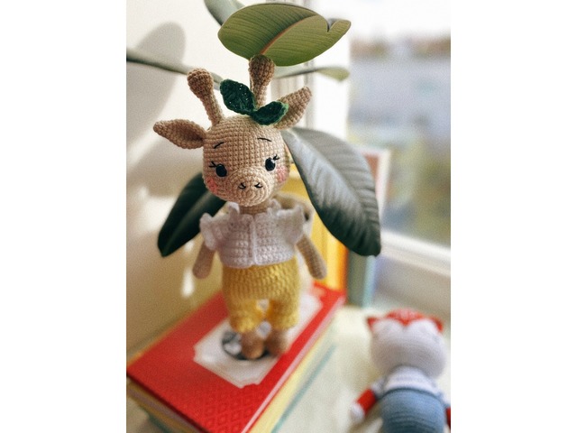 Іграшка подарунок жираф дівчинка ручна робота