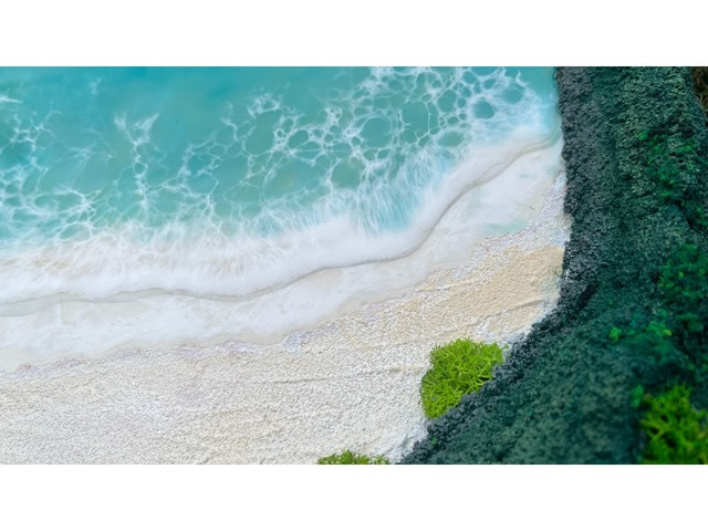 Картина 3д эпоксидной смолой «бухта майя бэй» 40х60см