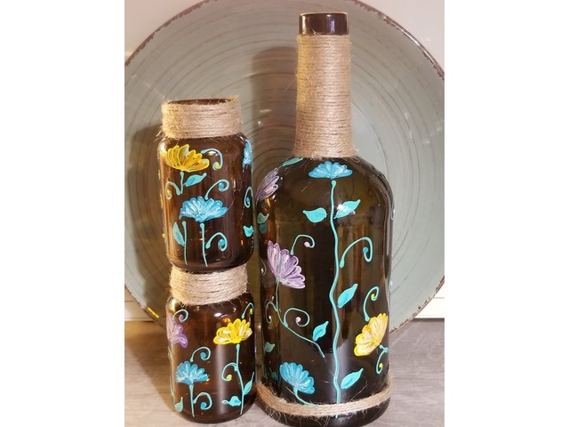 Набор : бутылка для вина и 2 вазочки под декорирование
