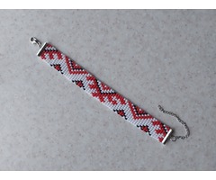 гарний червоний браслет в українському стилі прикраси ручна робота аксесуар