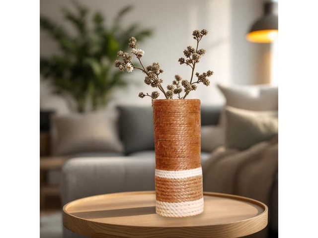 Маленька вазочка в стилі бохо. Для подарунків - мамі, подрузі