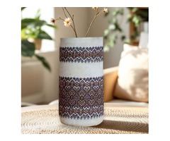 Ваза для квітів в українському стилі.