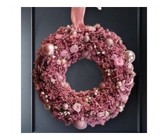 Різдвяний вінок з шишок на двері. новорічний декор