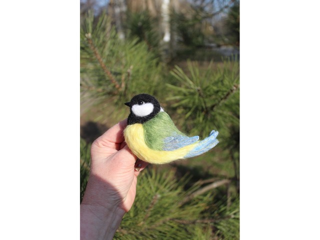 Брош валяна синичка іграшка підвіска хендмєйд птицяваляна прикраса інтерєрна Синица игрушка сувенір