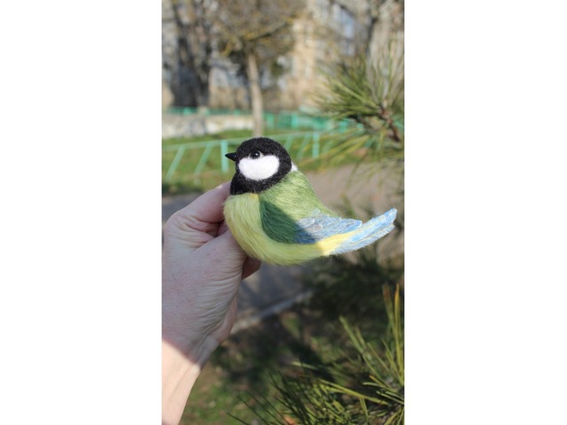 Брош валяна синичка іграшка підвіска хендмєйд птицяваляна прикраса інтерєрна Синица игрушка сувенір