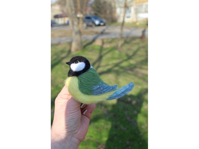 Брош валяна синичка іграшка підвіска хендмєйд птицяваляна прикраса інтерєрна Синица игрушка сувенір