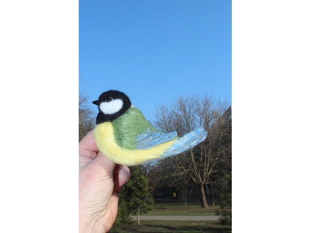 Брош валяна синичка іграшка підвіска хендмєйд птицяваляна прикраса інтерєрна Синица игрушка сувенір