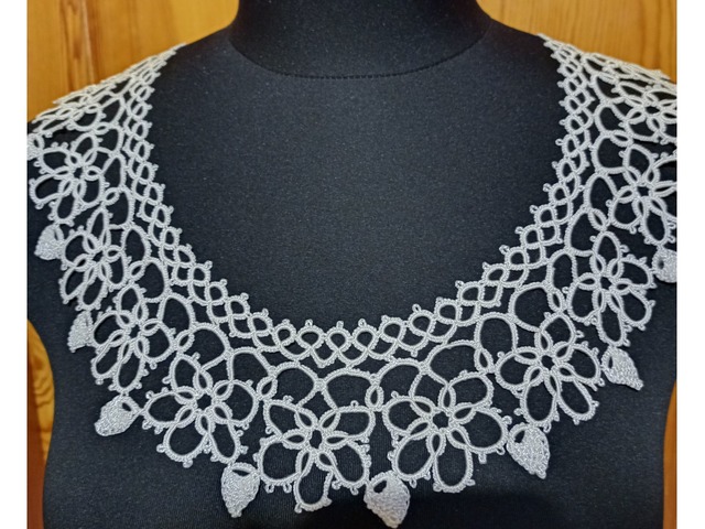 Ажурний мереживний комірець.