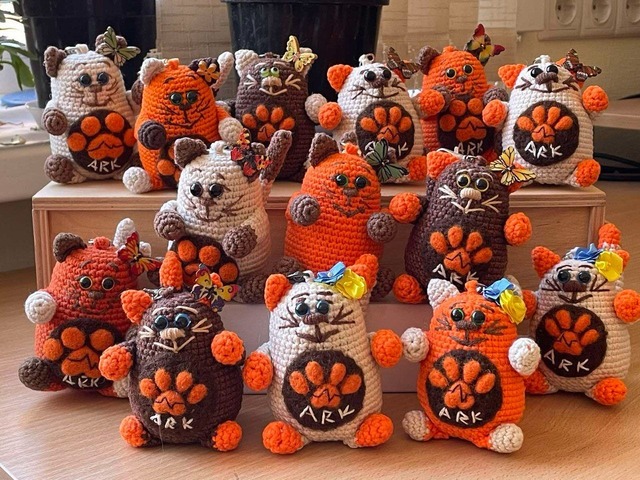 Котик-брелок