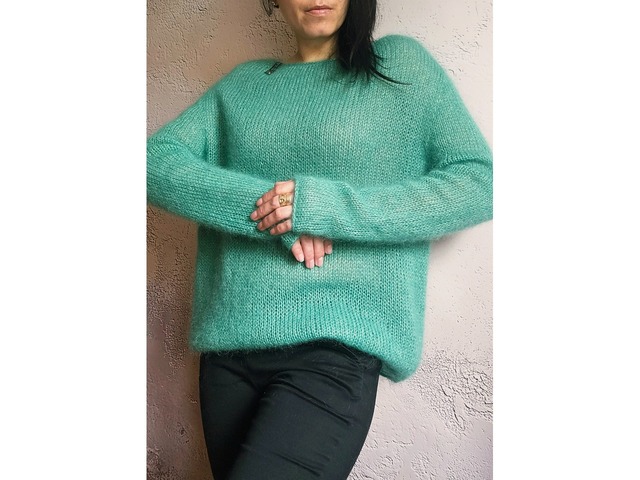 В'язаний джемпер. Ручна робота