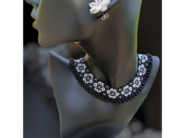 Силянка чокер Симфонія квітів у різних кольорах