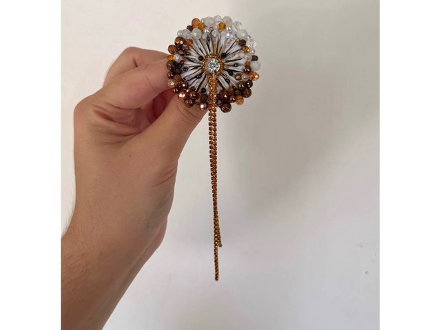 Брошка Кульбаба