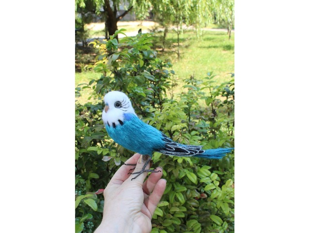 Папуга хвилястий іграшка валяна з шерсті інтерєрна пташка попугай волнистий сувенір подарунок