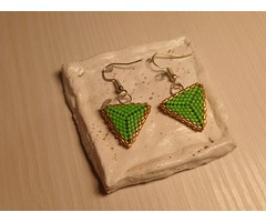 Сережки трикунтички