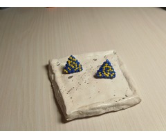 Сережки трикунтички