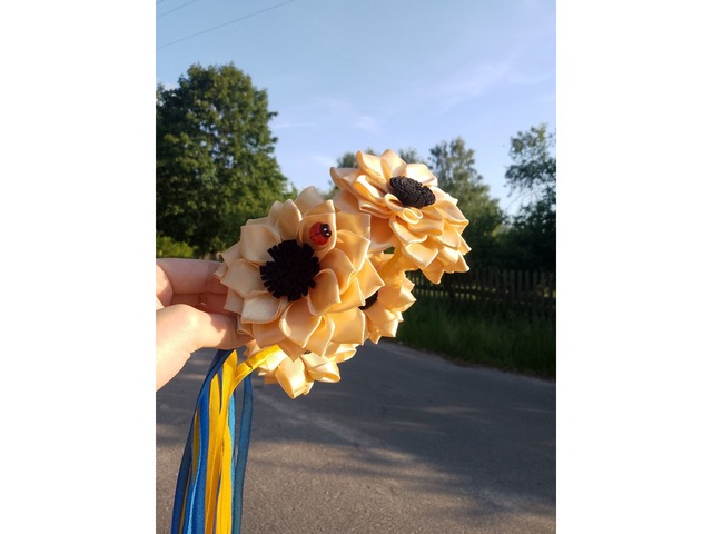 Віночок з соняхами