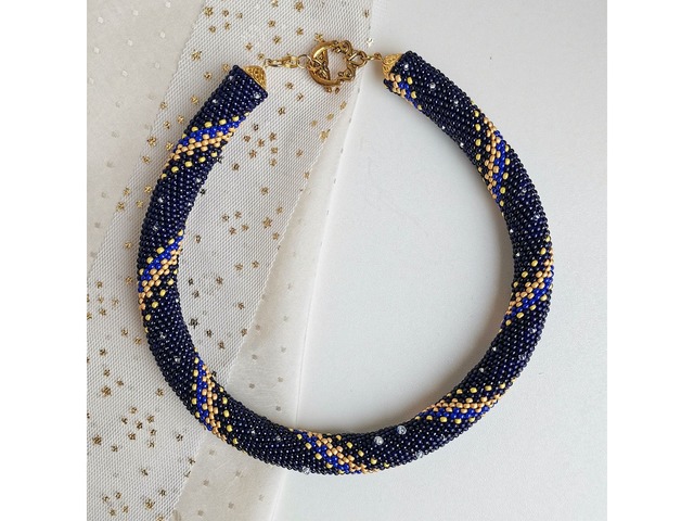 Прикраса із бісеру кольє-джгут "Зорепад"