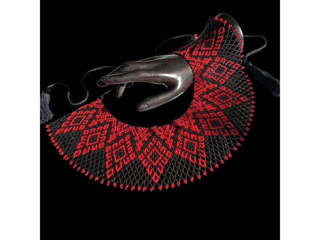 Силянка чорно-червона