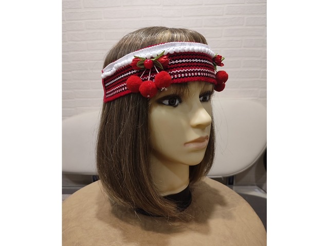 Ободок в українському стилі, чільце з помпонами, гуцульське чільце