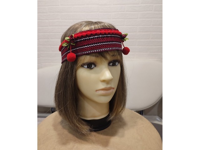 Гуцульське Чільце з помпонами, український ободок