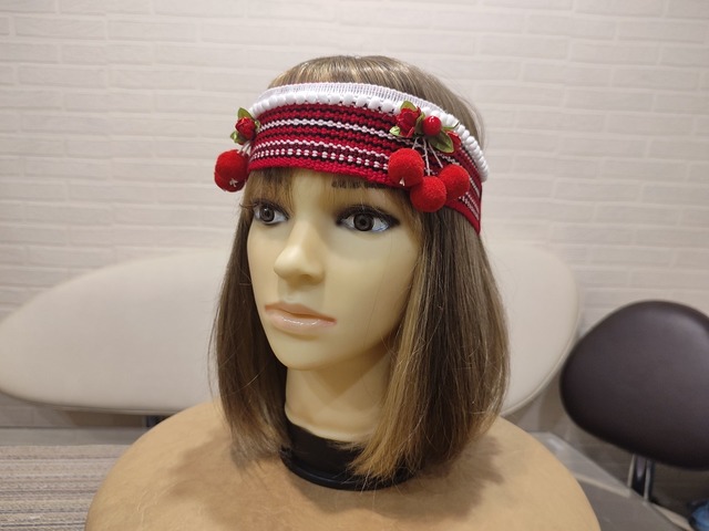 Синє Чільце з помпонами, український ободок