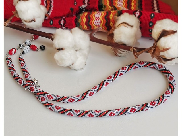 Прикраса із бісеру джгут-ларіат "Добра доля"