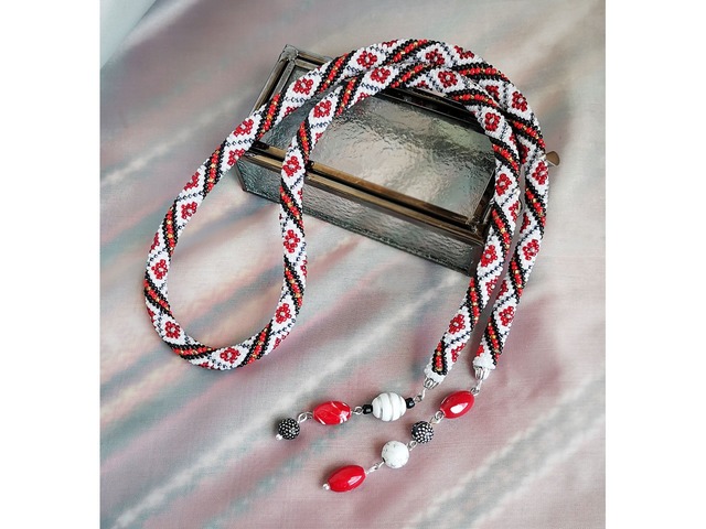 Прикраса із бісеру джгут-ларіат "Добра доля"