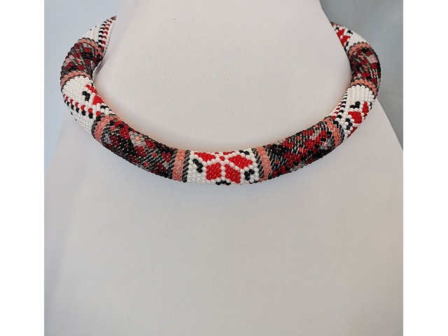 Прикраса із бісеру кольє-джгут "Зірка надії"